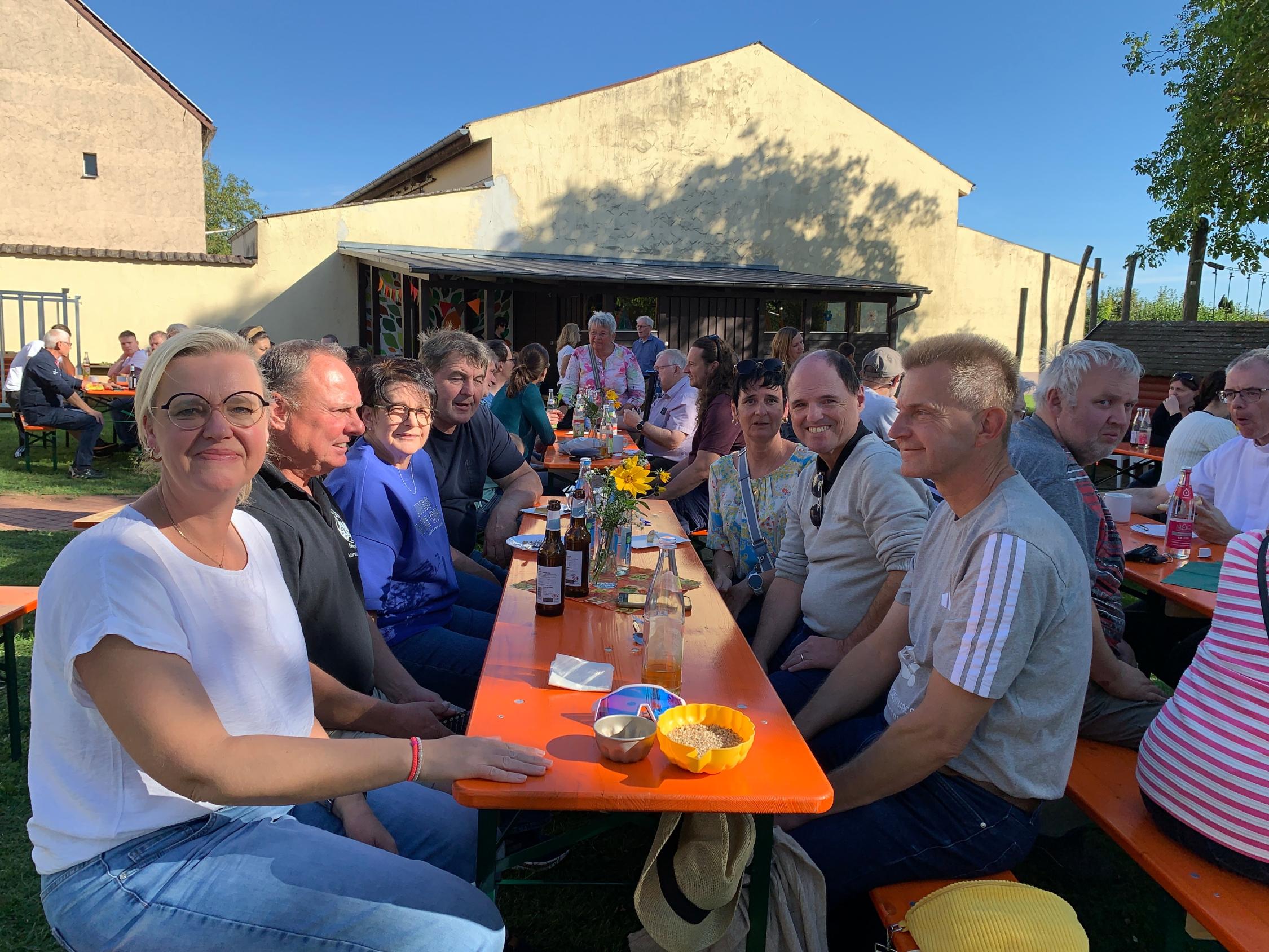 Vertreter aus Politik und Kirche